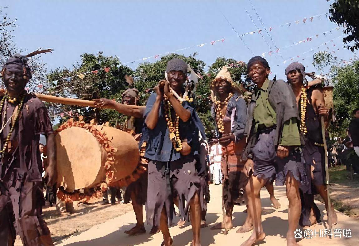 喜马拉雅神秘部落：顿顿只吃素没有婚姻制度繁衍方式十分特殊